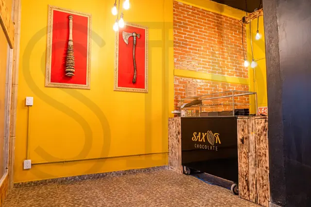 Chocolatería: fachada y mobiliario rústico — foto 5