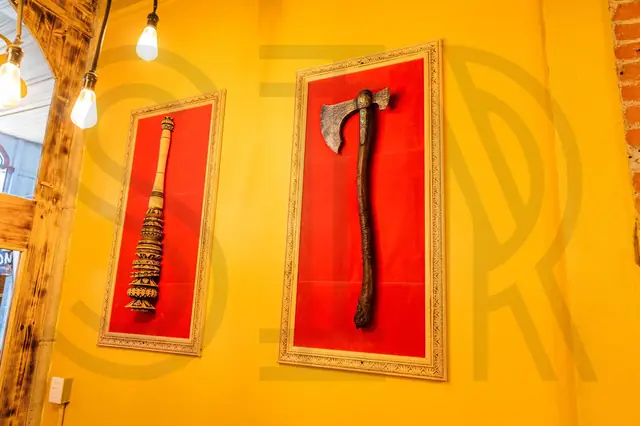 Chocolatería: fachada y mobiliario rústico — foto 12