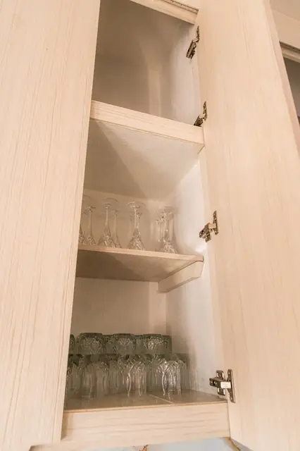 Cocina en madera clara con isla tipo ónix — foto 11