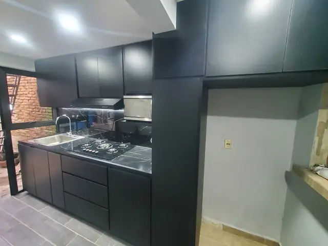 Cocina negra con granito Vía Láctea — foto 5