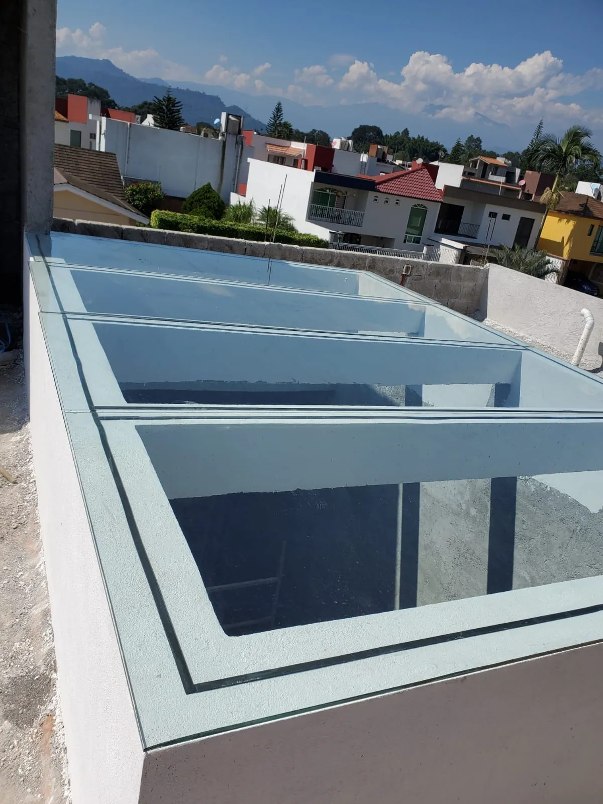 Domos, ventanas y barandales de cristal