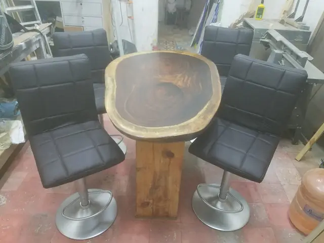 Mesas y piezas de parota — foto 7