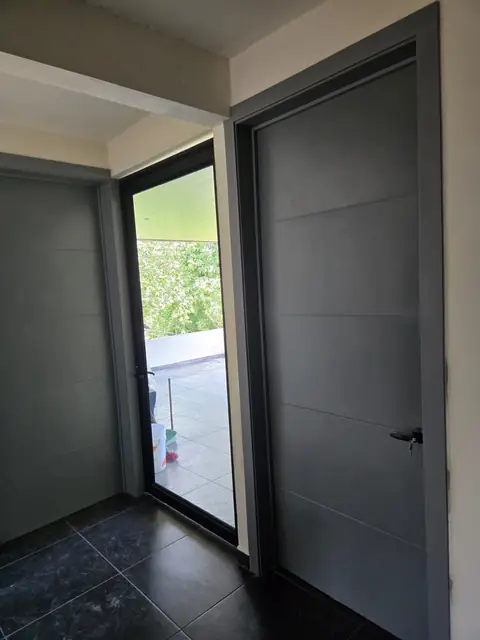 Puertas de aluminio, cristal y herrería — foto 6