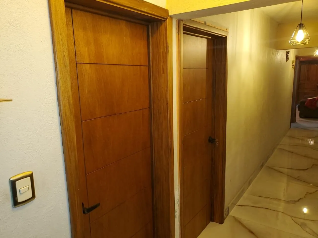 Puertas interiores tono miel