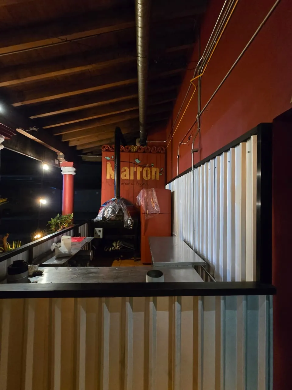 Remodelación de barra y terraza de restaurante