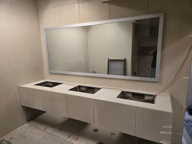 Tiendas de autoservicio: fachadas, aluminio y cristal — foto 10